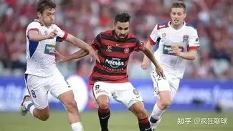 网红薇娅疑似受伤拄拐杖轮椅直播，网友感叹其毅力顽强